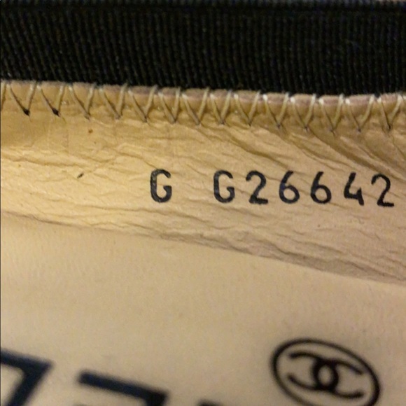 SOLD!! Chanel CC Logo Leather Ballet Flats - Picture 8 of 10